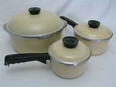 Vintage Club Cookware
